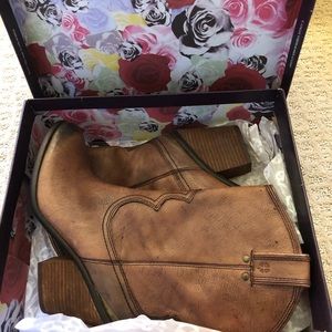 🍀Lucky Brand cowgirl boots